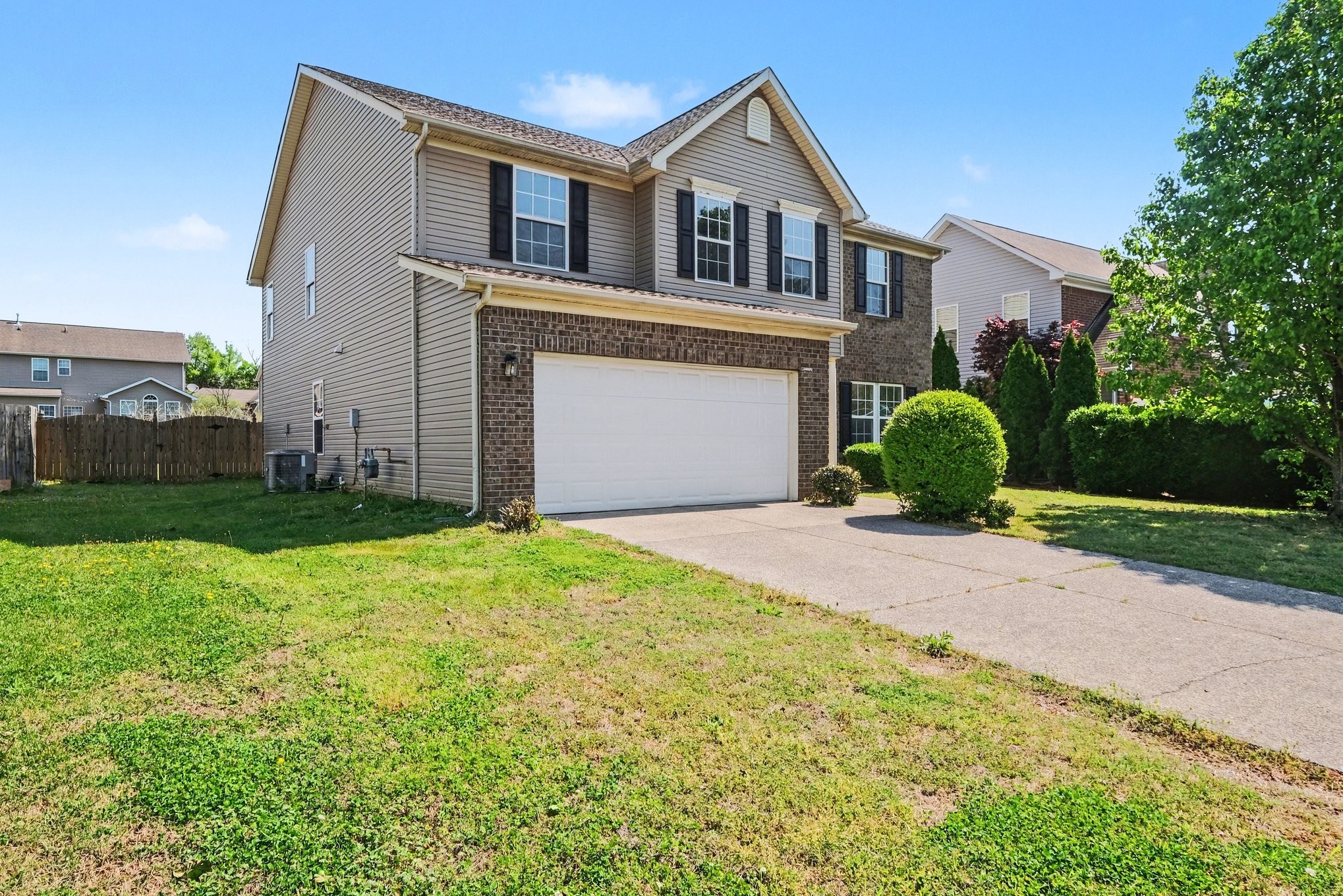 1042 Countess Lane Spring Hill, TN 37174 - Photo 3 of 35