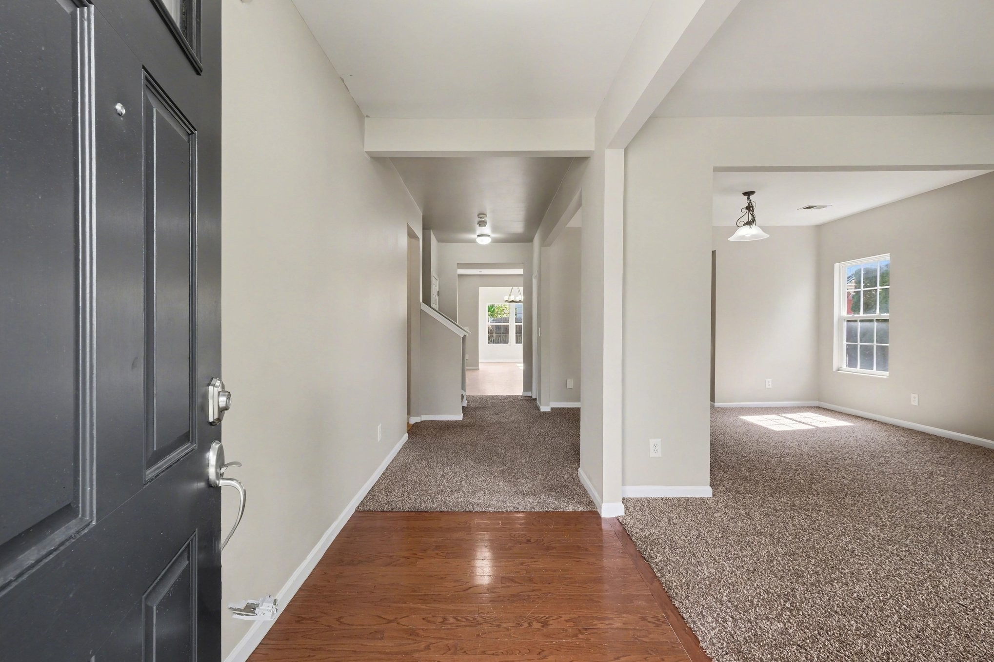 1042 Countess Lane Spring Hill, TN 37174 - Photo 4 of 35