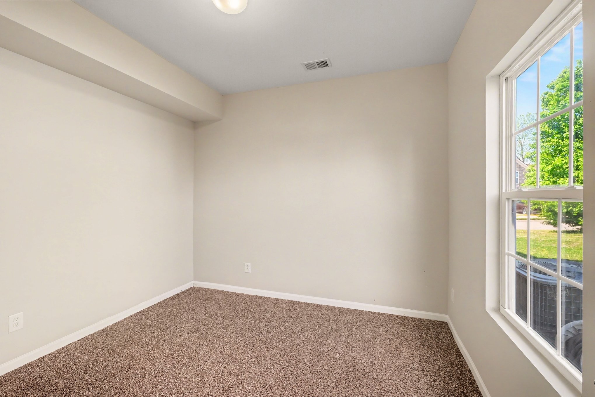 1042 Countess Lane Spring Hill, TN 37174 - Photo 6 of 35