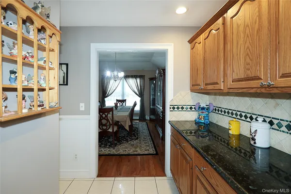 $949,997 | 77 Van Buren Street, Port Jefferson Station, NY 11776