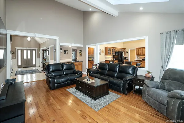 $949,997 | 77 Van Buren Street, Port Jefferson Station, NY 11776