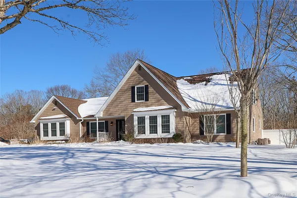 $949,997 | 77 Van Buren Street, Port Jefferson Station, NY 11776