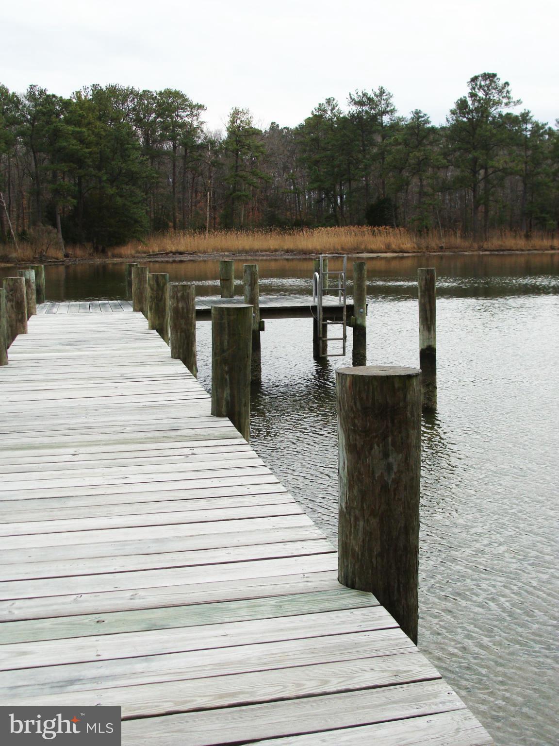 24445 Walnut Point Road Chestertown, MD 21620 - Photo 9 of 27 Substantial dock new in 2011.