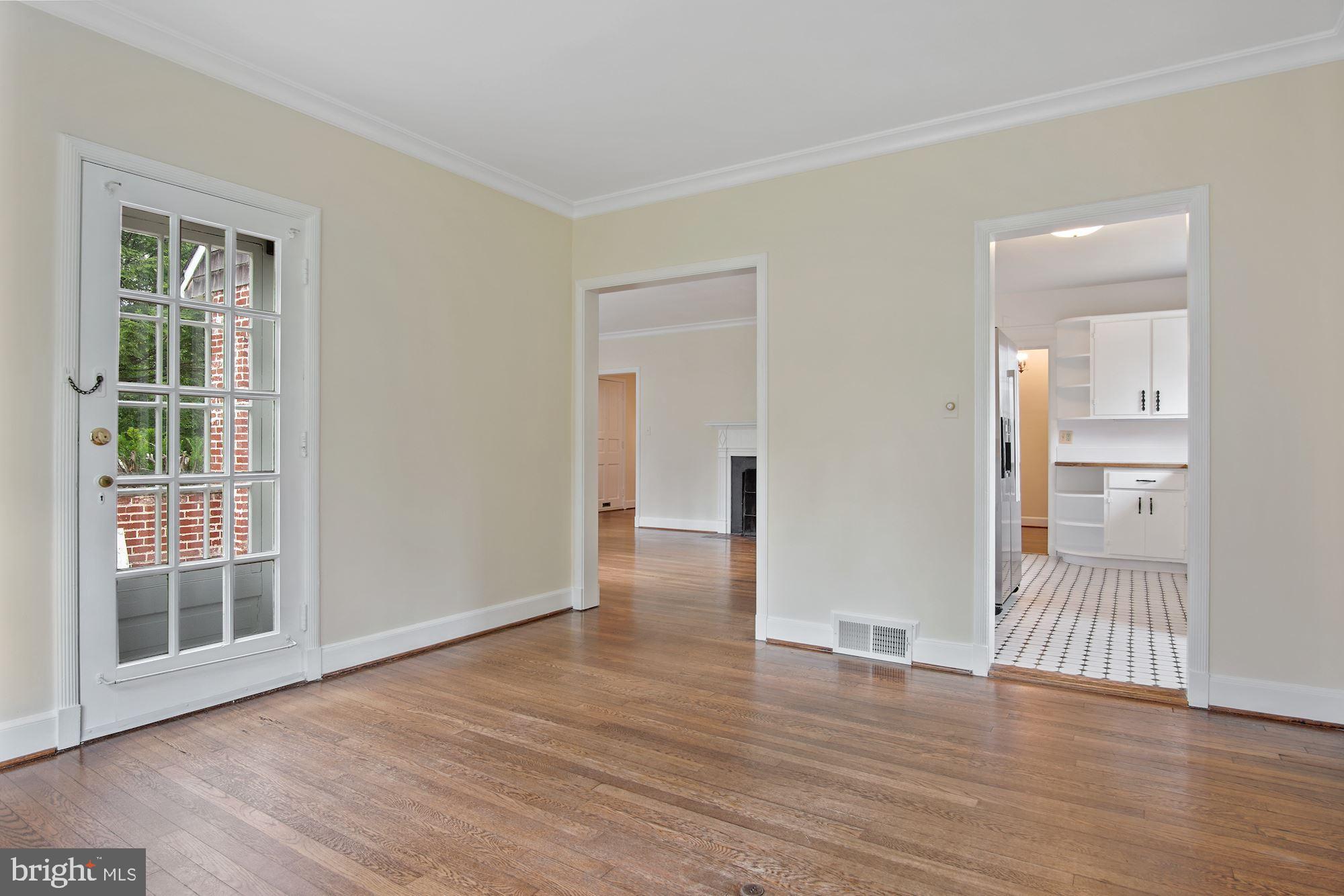 7807 Marion Lane Bethesda, MD 20814 - Photo 11 of 35 Dining room looking towards kitchen