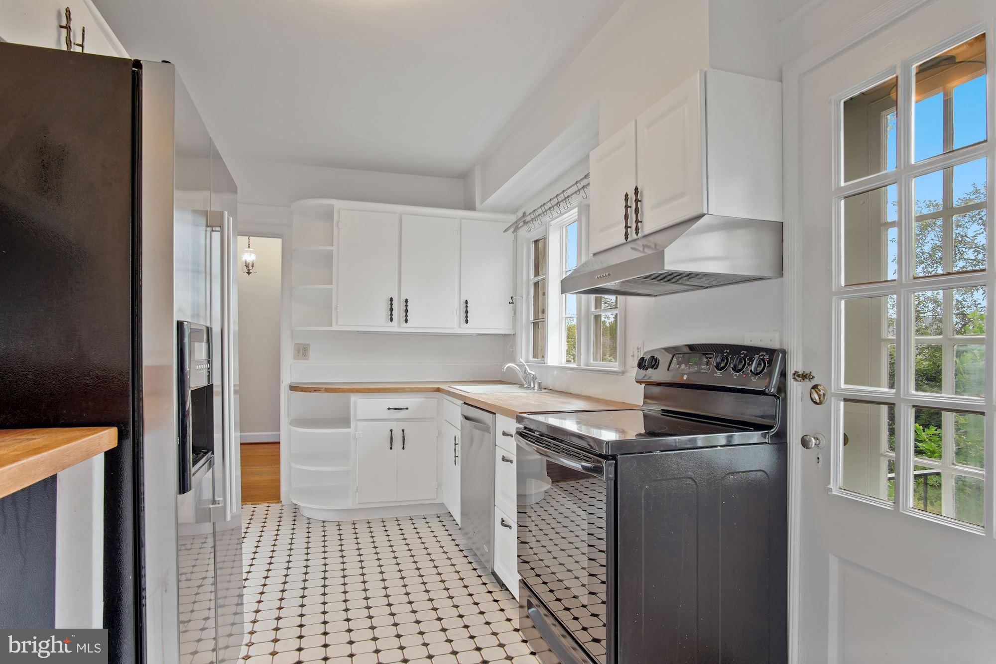 7807 Marion Lane Bethesda, MD 20814 - Photo 12 of 35 Kitchen