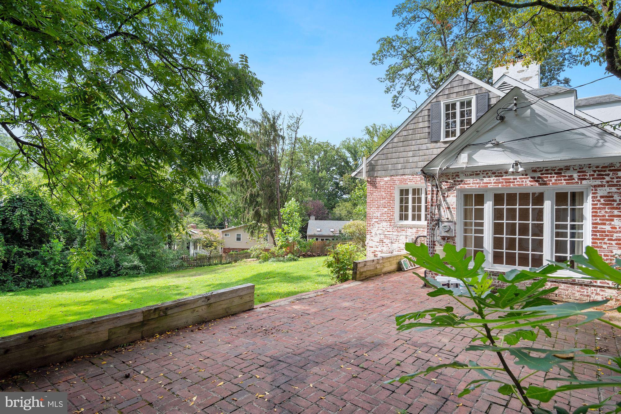 7807 Marion Lane Bethesda, MD 20814 - Photo 32 of 35 View of back patio
