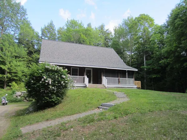 $549,900 | 114 Ledgewood Terrace, Bristol, NH 03222