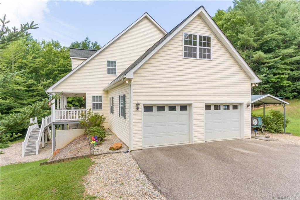 686 Winding Stairs Road Topton, NC 28781 - Photo 3 of 48 Gallery Image 3