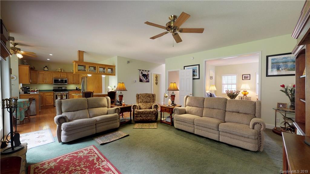 686 Winding Stairs Road Topton, NC 28781 - Photo 37 of 48 Gallery Image 37
