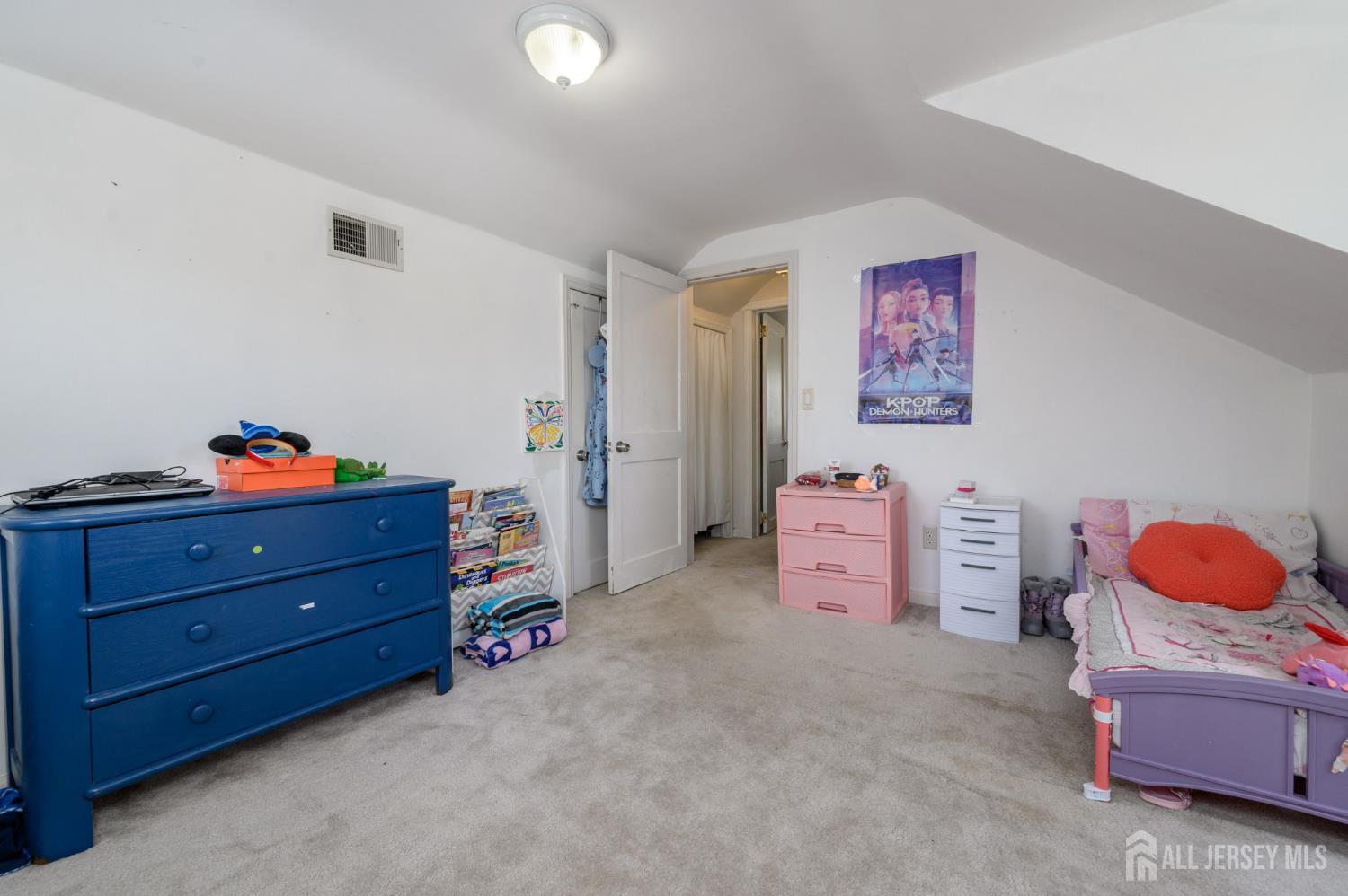 49 Colonial Drive Clark, NJ 07066 - Photo 20 of 31