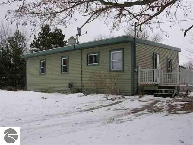 4530 Barnes Road Traverse City, MI 49684 - Photo 3 of 25 1724074-2.JPG