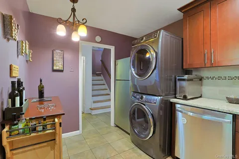 $325,000 | 161 Charter Circle, Unit 161, Ossining, NY 10562