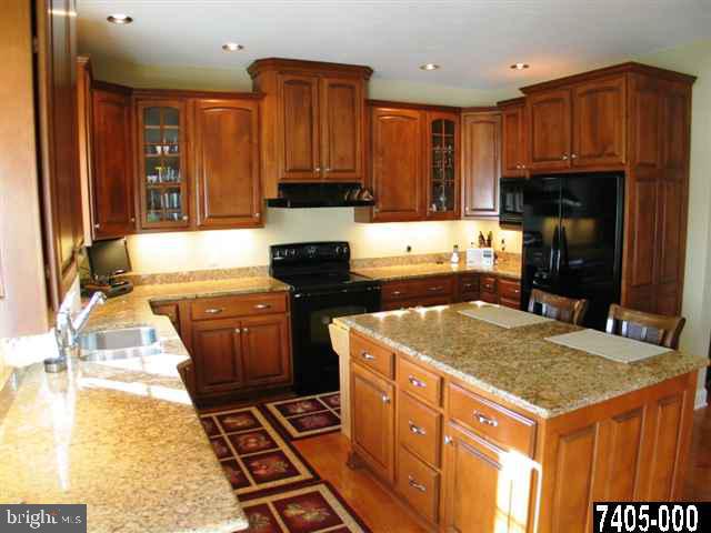 2883 Dewberry Road, Unit 121 York, PA 17404 - Photo 9 of 25 Gallery Image 9