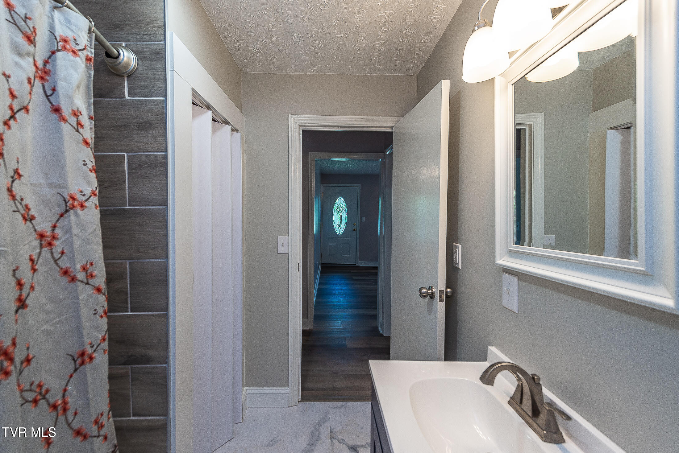 735 Emory Church Road Kingsport, TN 37664 - Photo 6 of 43 remodeled bathroom