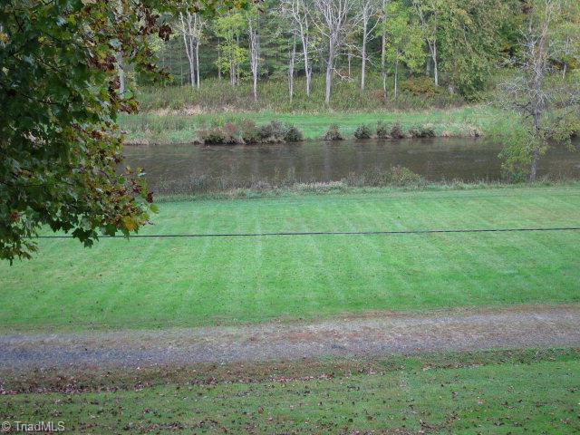 1009 Aubrey Turner Road Crumpler, NC 28617 - Photo 23 of 24 Gallery Image 23