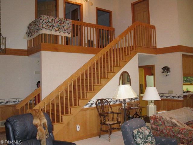 1009 Aubrey Turner Road Crumpler, NC 28617 - Photo 6 of 24 Gallery Image 6
