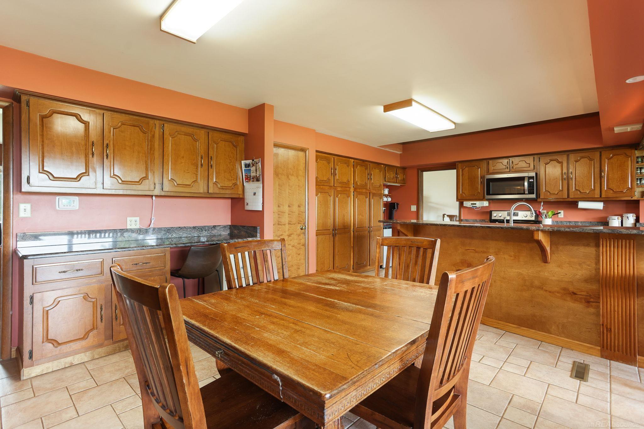 160 West Deckerville Road Caro, MI 48723 - Photo 25 of 62 50159027-18cea537-335c-48ed-a568-f299079e9853.JPG