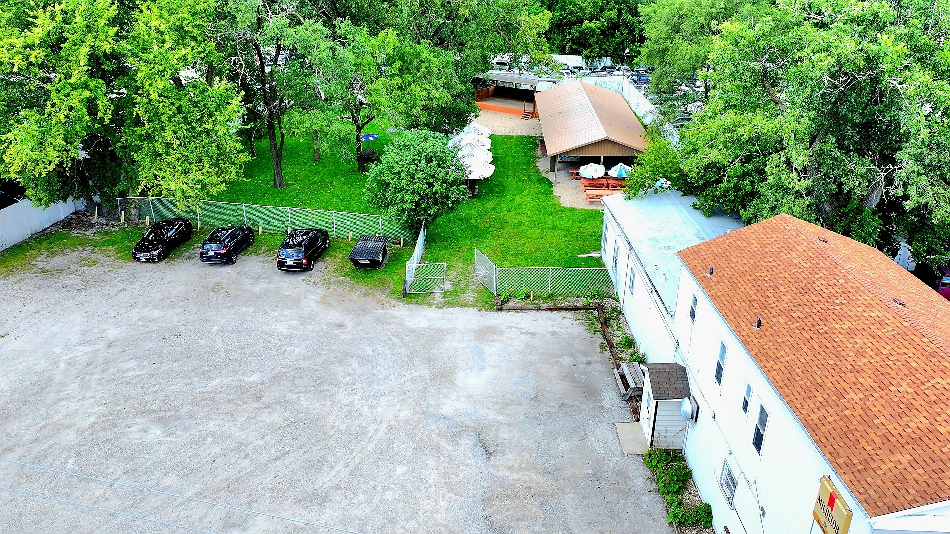 7400 Archer Road, Unit 7400 Justice, IL 60458 - Photo 3 of 76 an aerial view of a house with outdoor space and street view