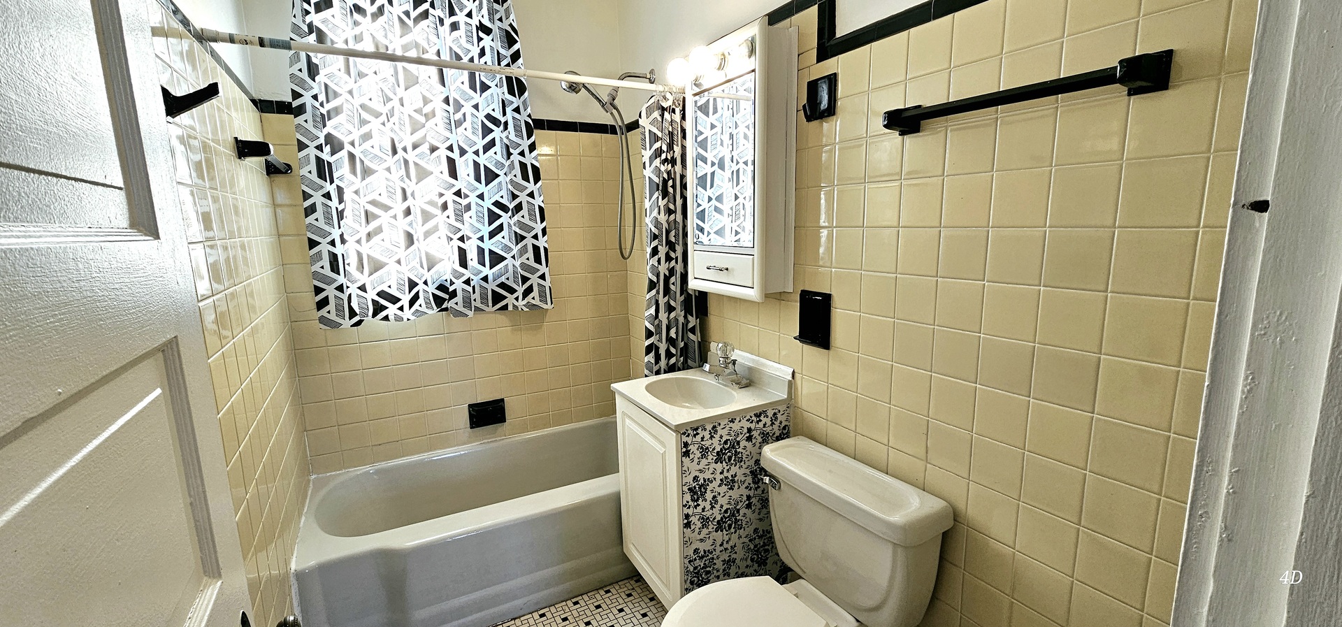 7400 Archer Road, Unit 7400 Justice, IL 60458 - Photo 31 of 76 a bathroom with a toilet and a shower