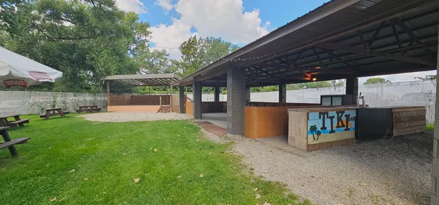 $630,000 | 7400 Archer Road, Unit 7400, Justice, IL 60458