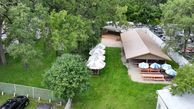 $630,000 | 7400 Archer Road, Unit 7400, Justice, IL 60458