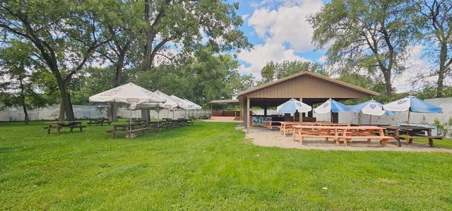 $630,000 | 7400 Archer Road, Unit 7400, Justice, IL 60458