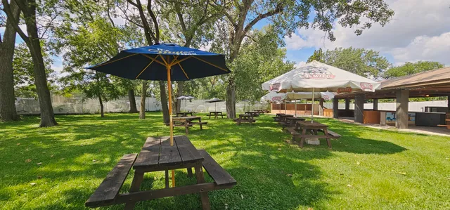 $630,000 | 7400 Archer Road, Unit 7400, Justice, IL 60458