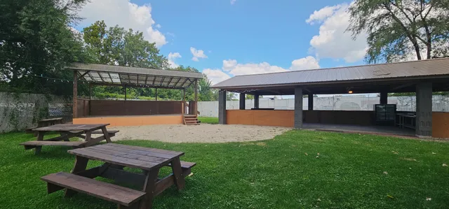 $630,000 | 7400 Archer Road, Unit 7400, Justice, IL 60458