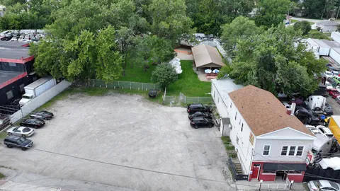 $630,000 | 7400 Archer Road, Unit 7400, Justice, IL 60458