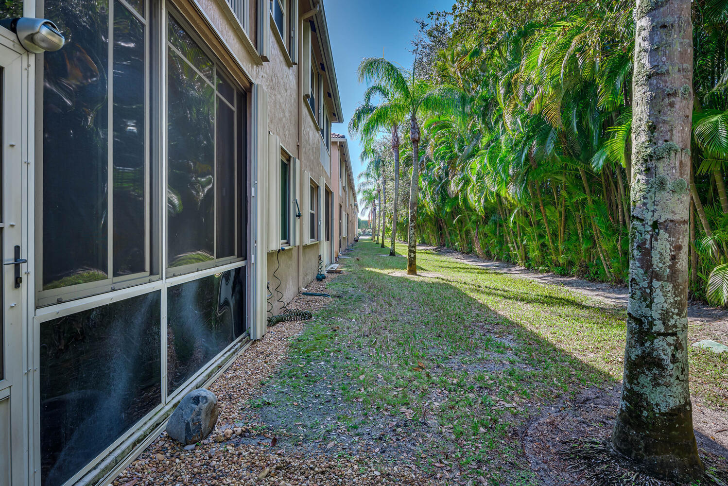 16055 Sims Road, Unit 102 Delray Beach, FL 33484 - Photo 26 of 60 Backyard
