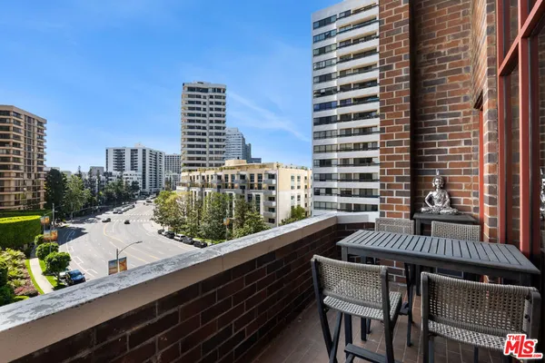 $7,900 | 10550 Wilshire Boulevard, Unit 502, Los Angeles, CA 90024