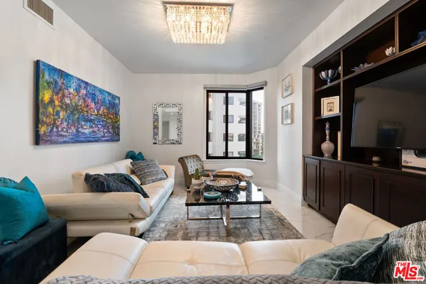 $7,900 | 10550 Wilshire Boulevard, Unit 502, Los Angeles, CA 90024