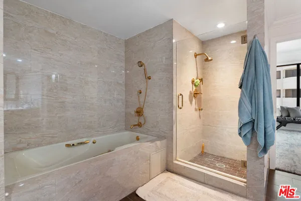 $7,900 | 10550 Wilshire Boulevard, Unit 502, Los Angeles, CA 90024