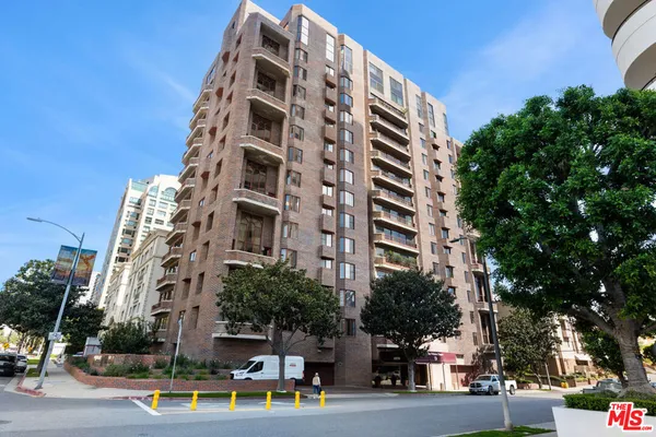 $7,900 | 10550 Wilshire Boulevard, Unit 502, Los Angeles, CA 90024