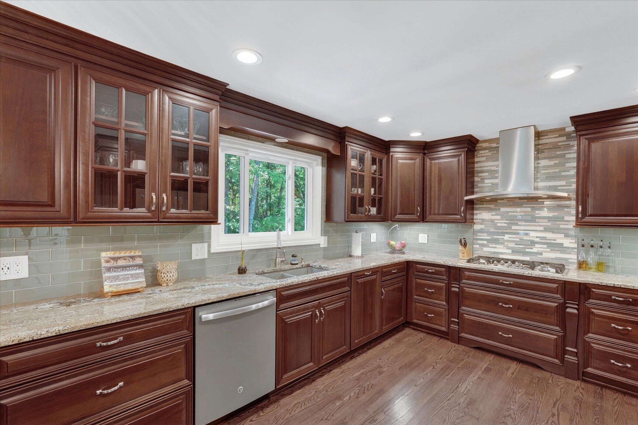 4022 Dun Rovin Court Commerce Township, MI 48382 - Photo 15 of 59 4022 Dun Rovin