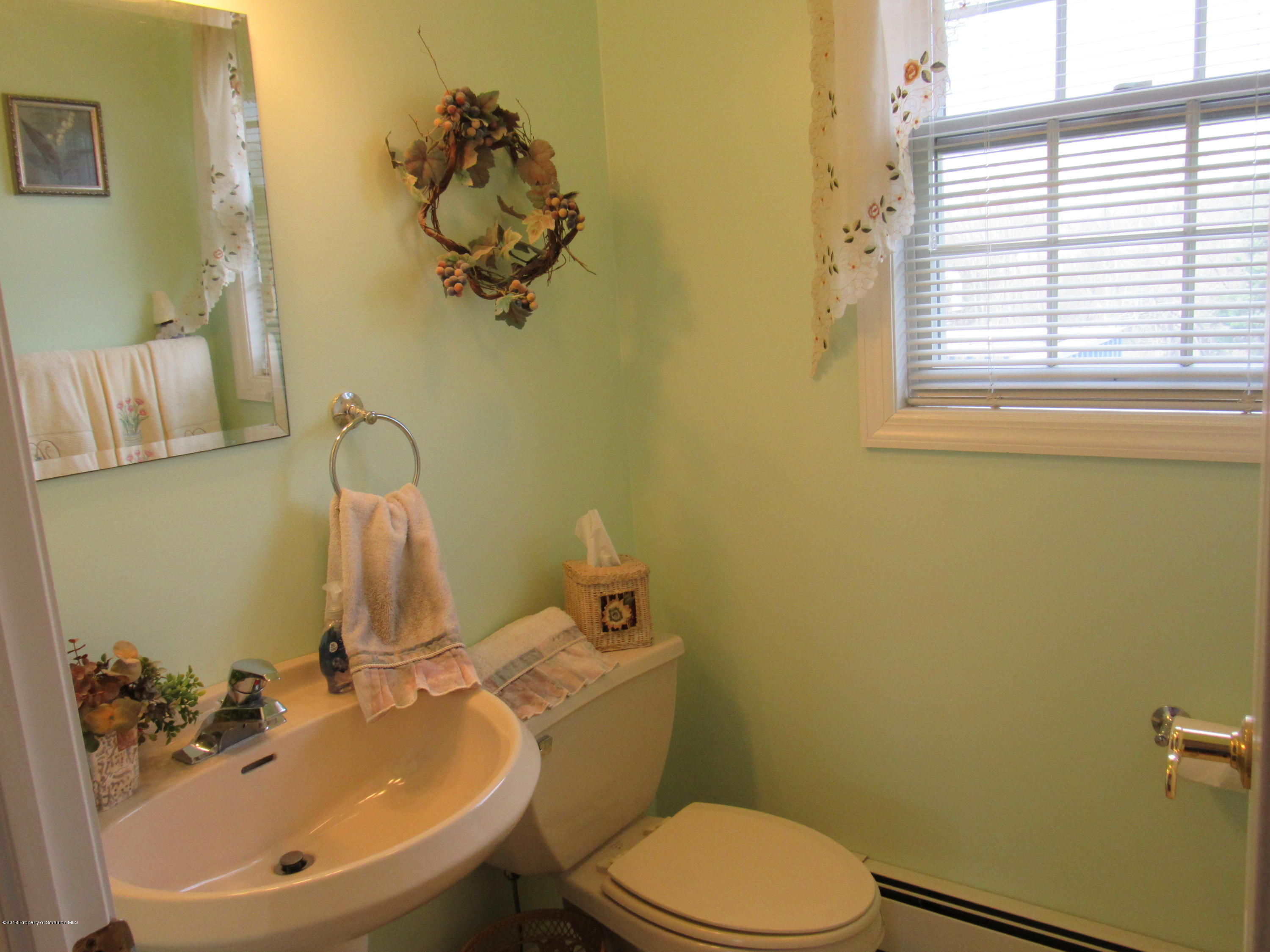927 Seamans Road Factoryville, PA 18419 - Photo 11 of 21 Gallery Image 11