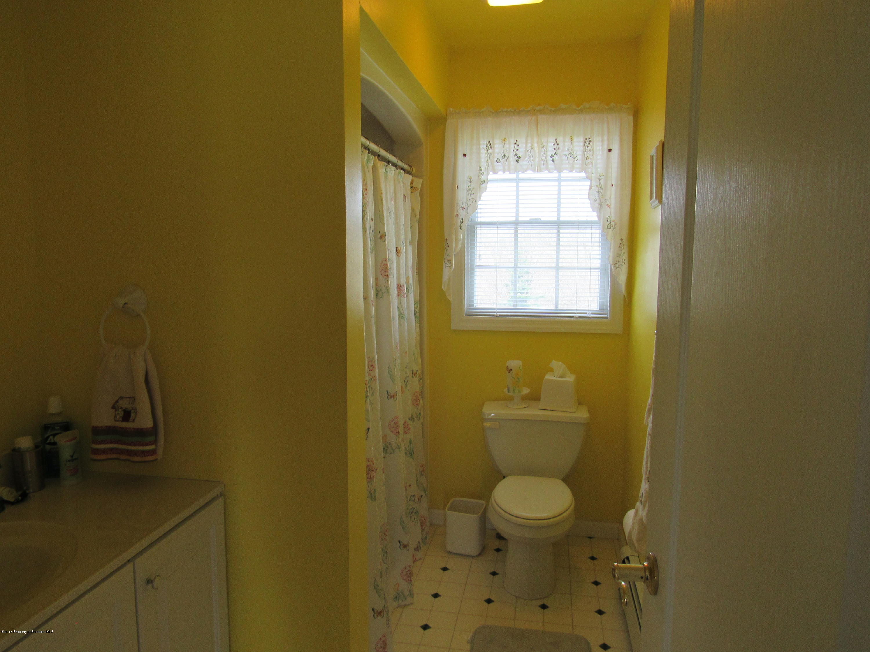 927 Seamans Road Factoryville, PA 18419 - Photo 18 of 21 Gallery Image 18