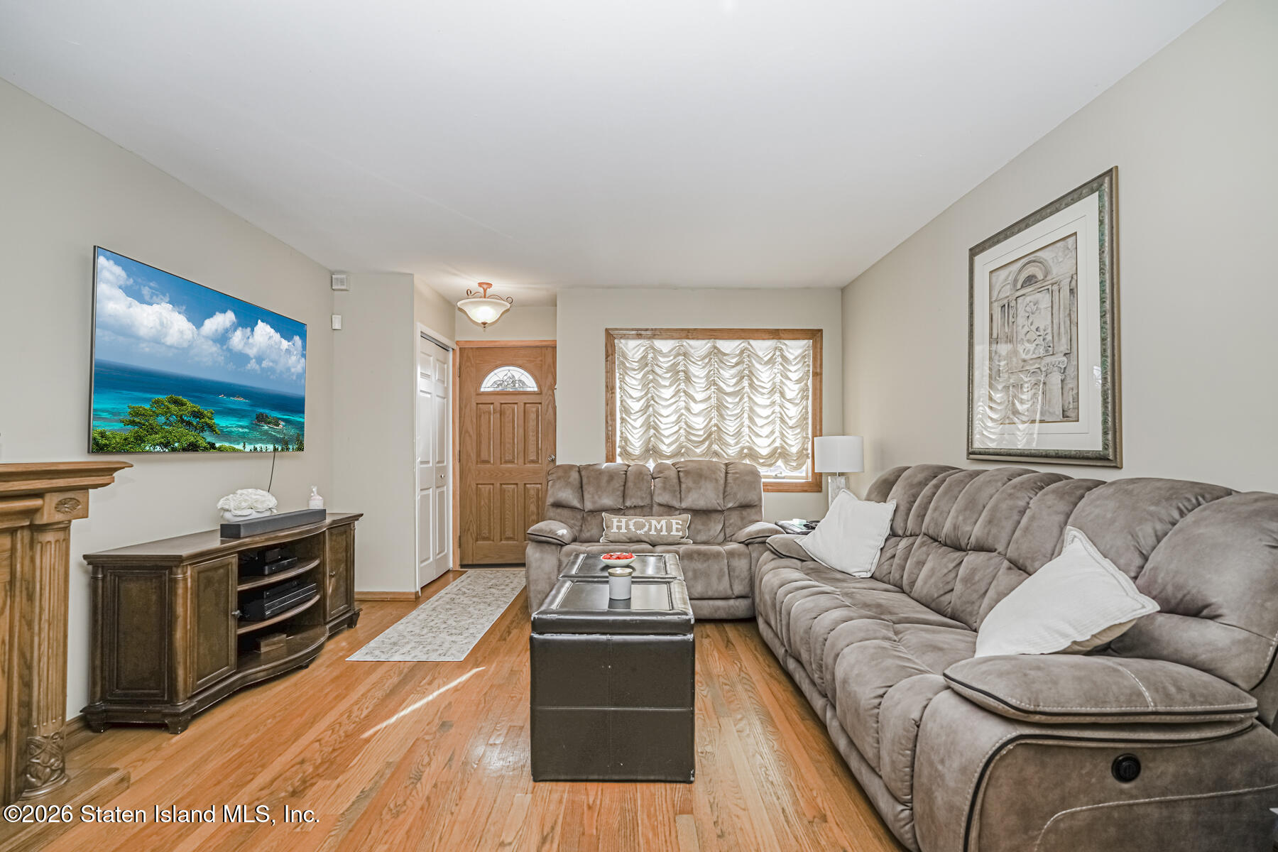 985 Rensselaer Avenue Staten Island, NY 10309 - Photo 4 of 24 Photo Feb 07 2026, 1 19 33 PM