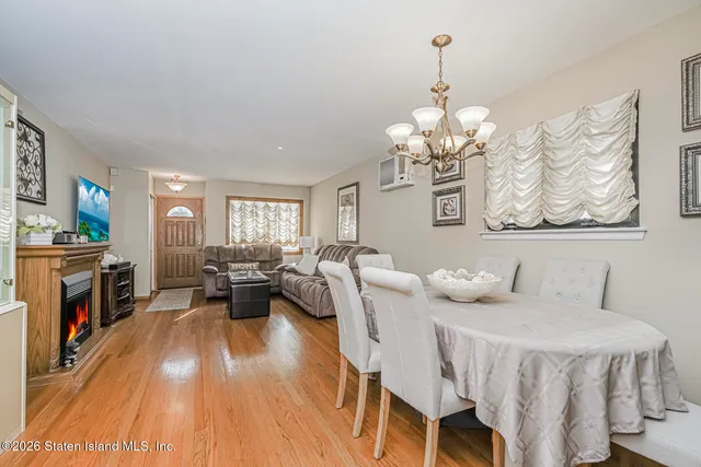 $749,999 | 985 Rensselaer Avenue | Woodrow