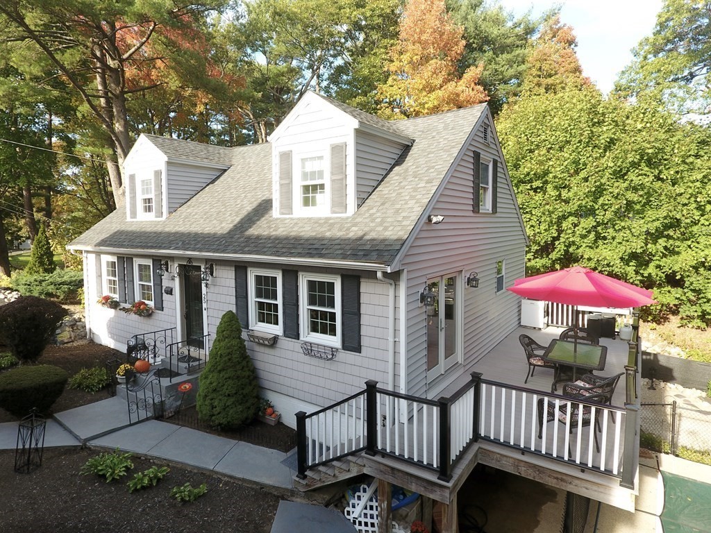 25 Den Quarry Road Lynn, MA 01904 - Photo 2 of 17 Gallery Image 2
