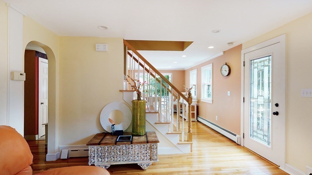 25 Den Quarry Road Lynn, MA 01904 - Photo 3 of 17 Gallery Image 3