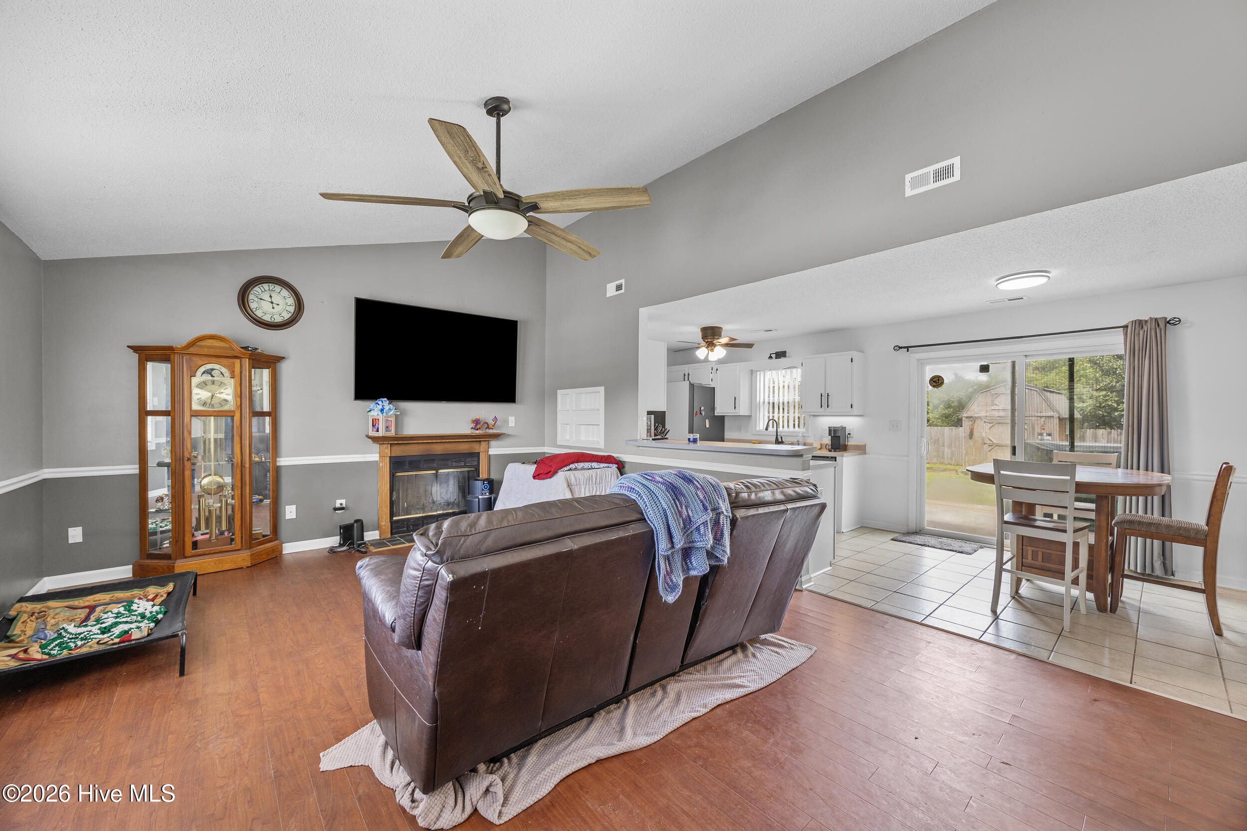 262 Parnell Road Hubert, NC 28539 - Photo 6 of 37 Gallery Image 6