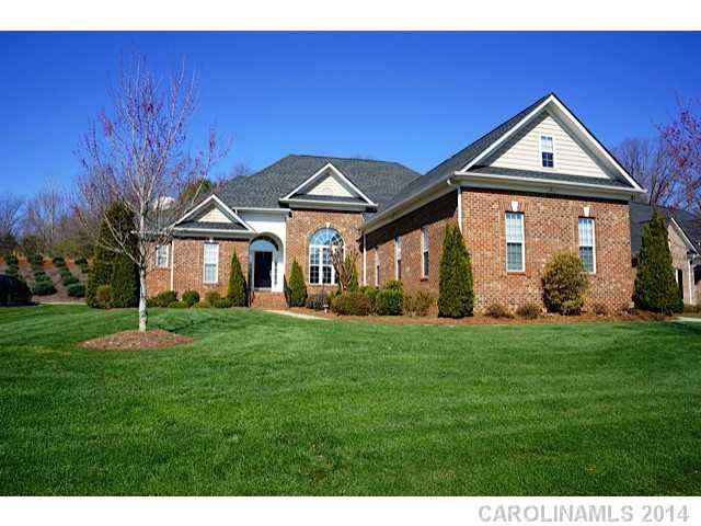 317 Chancelot Lane Fort Mill, SC 29708 - Photo 1 of 12