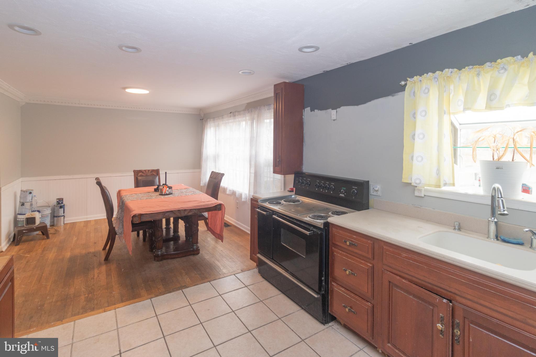 588 Orchard Road Penns Grove, NJ 08069 - Photo 3 of 24 Gallery Image 3