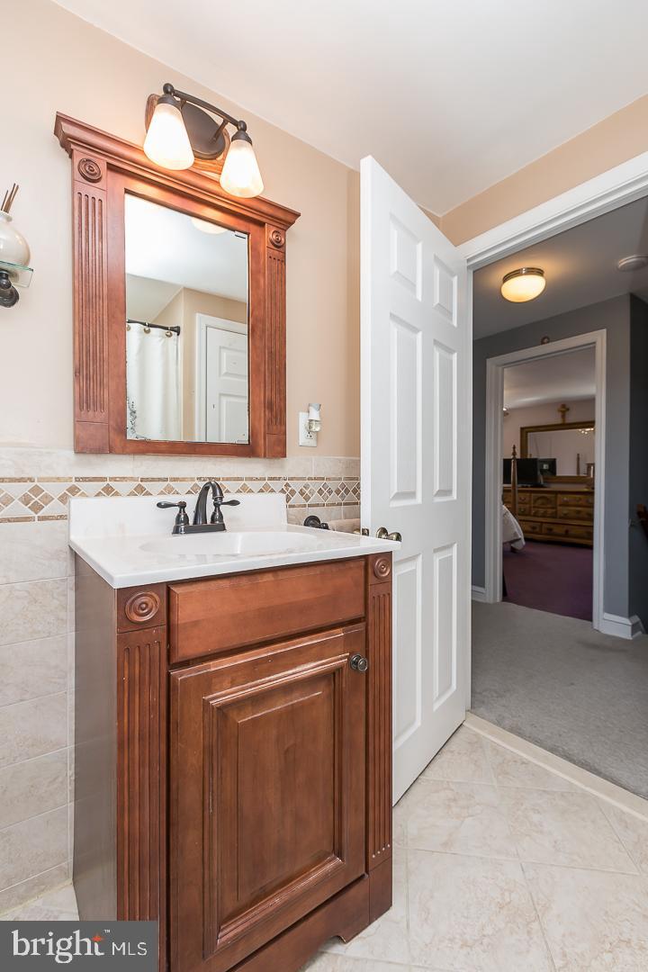 8427 Pembrook Road Philadelphia, PA 19128 - Photo 28 of 31 Gallery Image 28