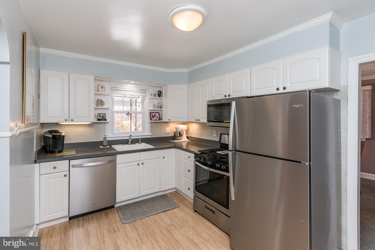 8427 Pembrook Road Philadelphia, PA 19128 - Photo 9 of 31 Gallery Image 9