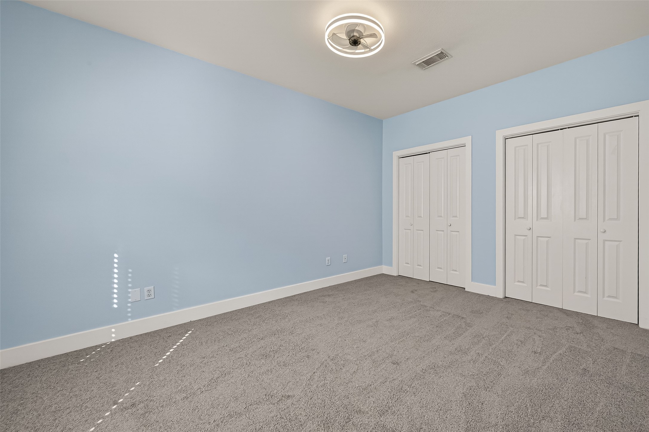 1620 Andrews Street Houston, TX 77019 - Photo 8 of 12 an empty room with a empty space and a window