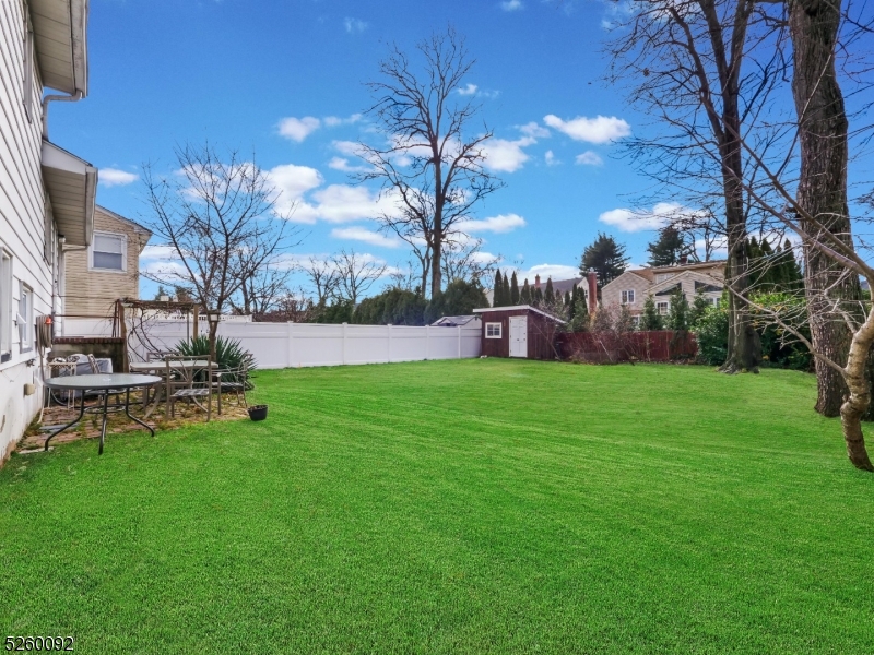 135 Hawthorne Avenue Springfield, NJ 07081 - Photo 19 of 22