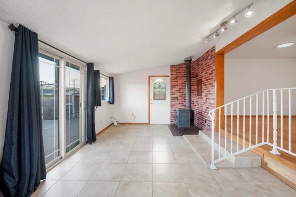$550,000 | 1504 West Airport Avenue, Lompoc, CA 93436