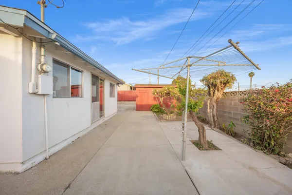 $550,000 | 1504 West Airport Avenue, Lompoc, CA 93436
